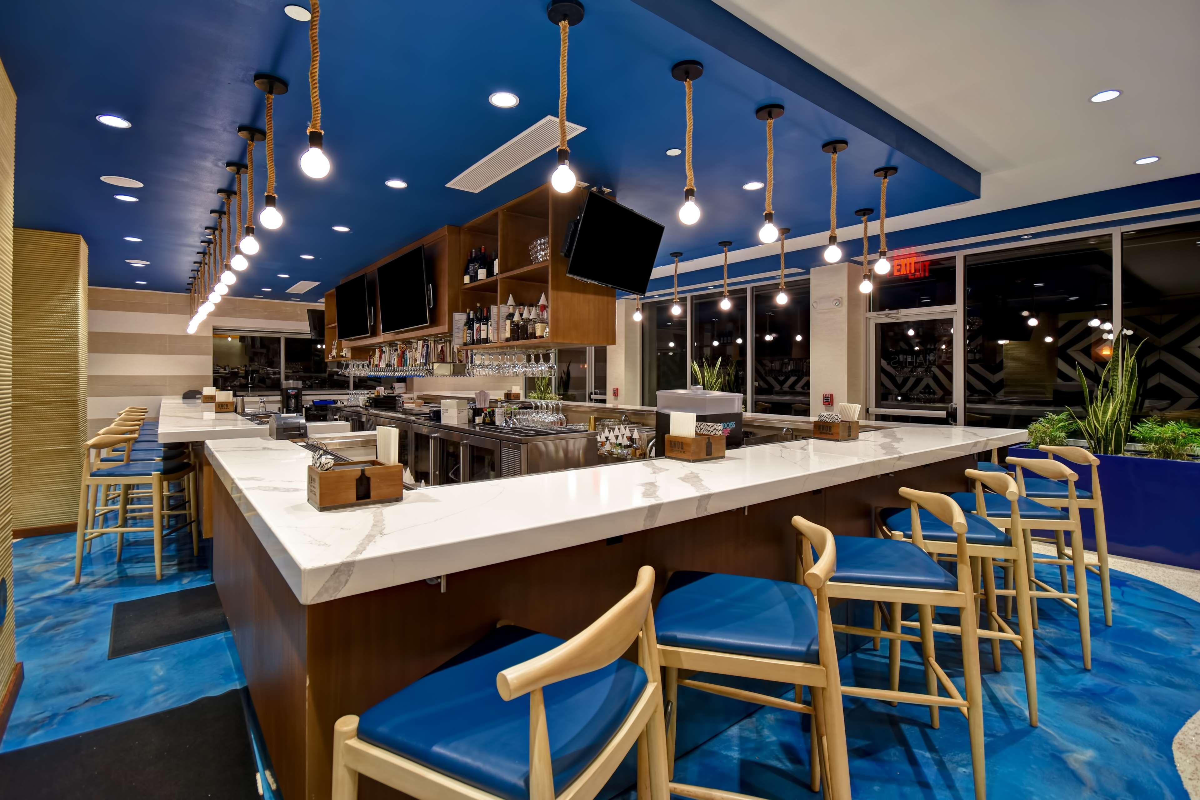 Doubletree By Hilton Oceanfront Вирджиния Бийч Екстериор снимка