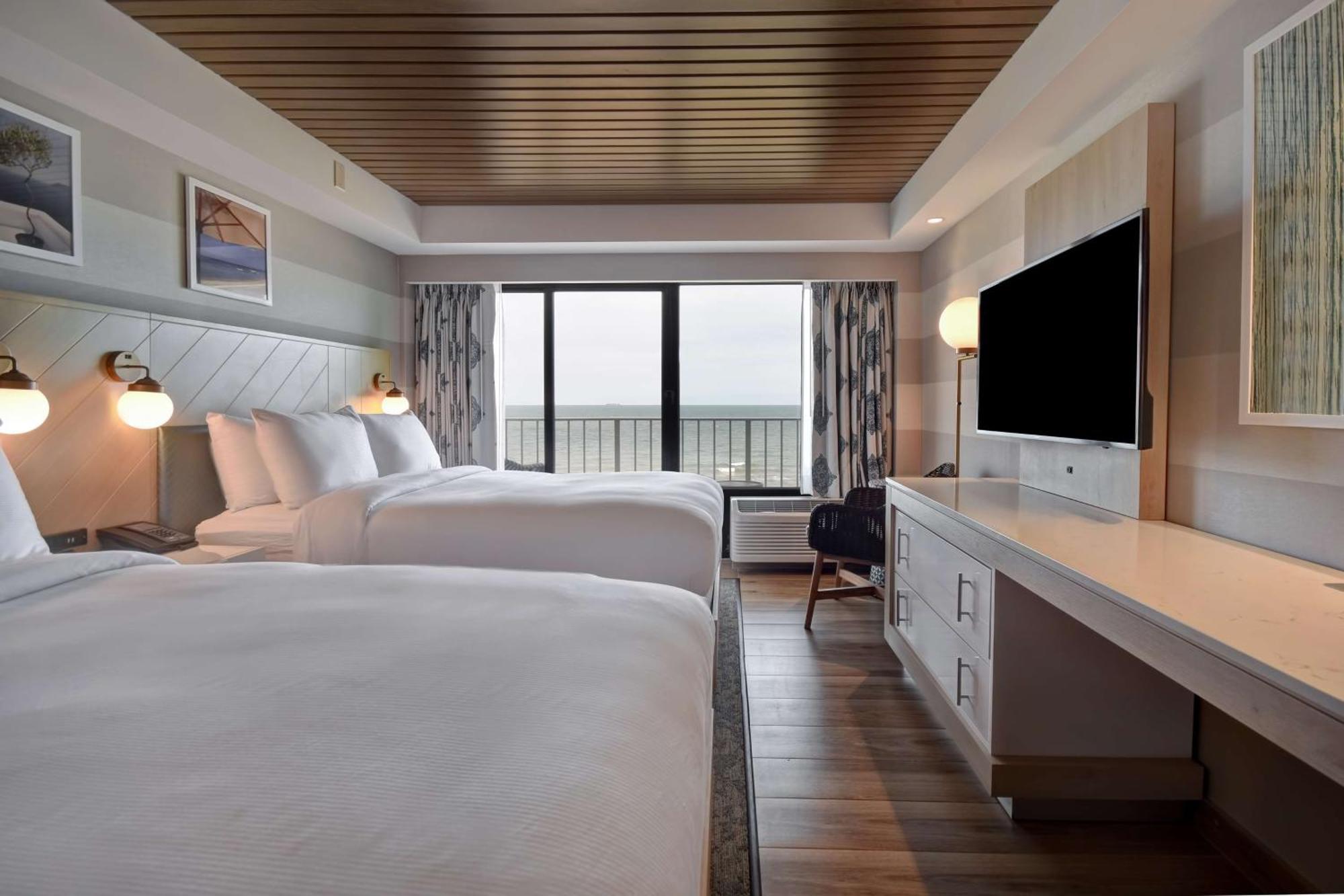 Doubletree By Hilton Oceanfront Вирджиния Бийч Екстериор снимка
