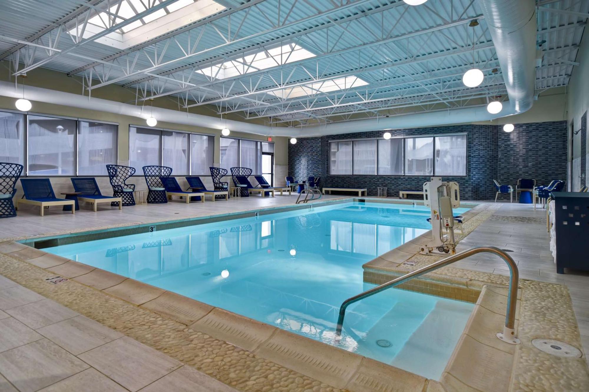 Doubletree By Hilton Oceanfront Вирджиния Бийч Екстериор снимка