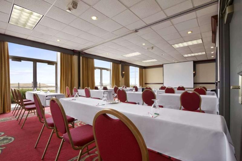 Doubletree By Hilton Oceanfront Вирджиния Бийч Екстериор снимка