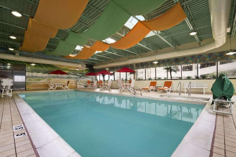 Doubletree By Hilton Oceanfront Вирджиния Бийч Екстериор снимка